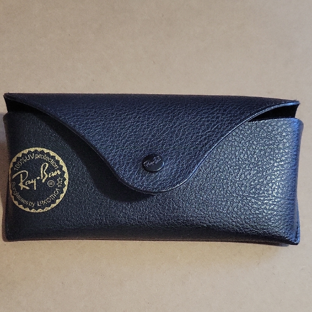 Ray-Ban Black Textured Glasses Case